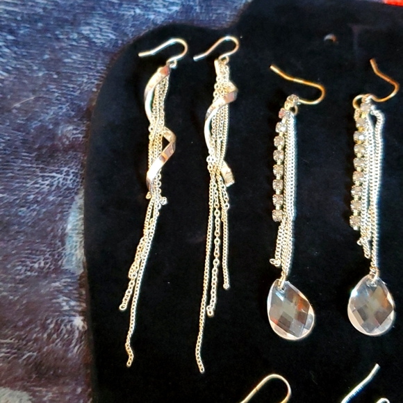 Costume Dangle Earrings - Picture 3 of 5